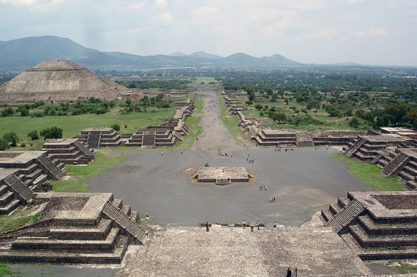 Teotihuacan disanthegioi Mexico